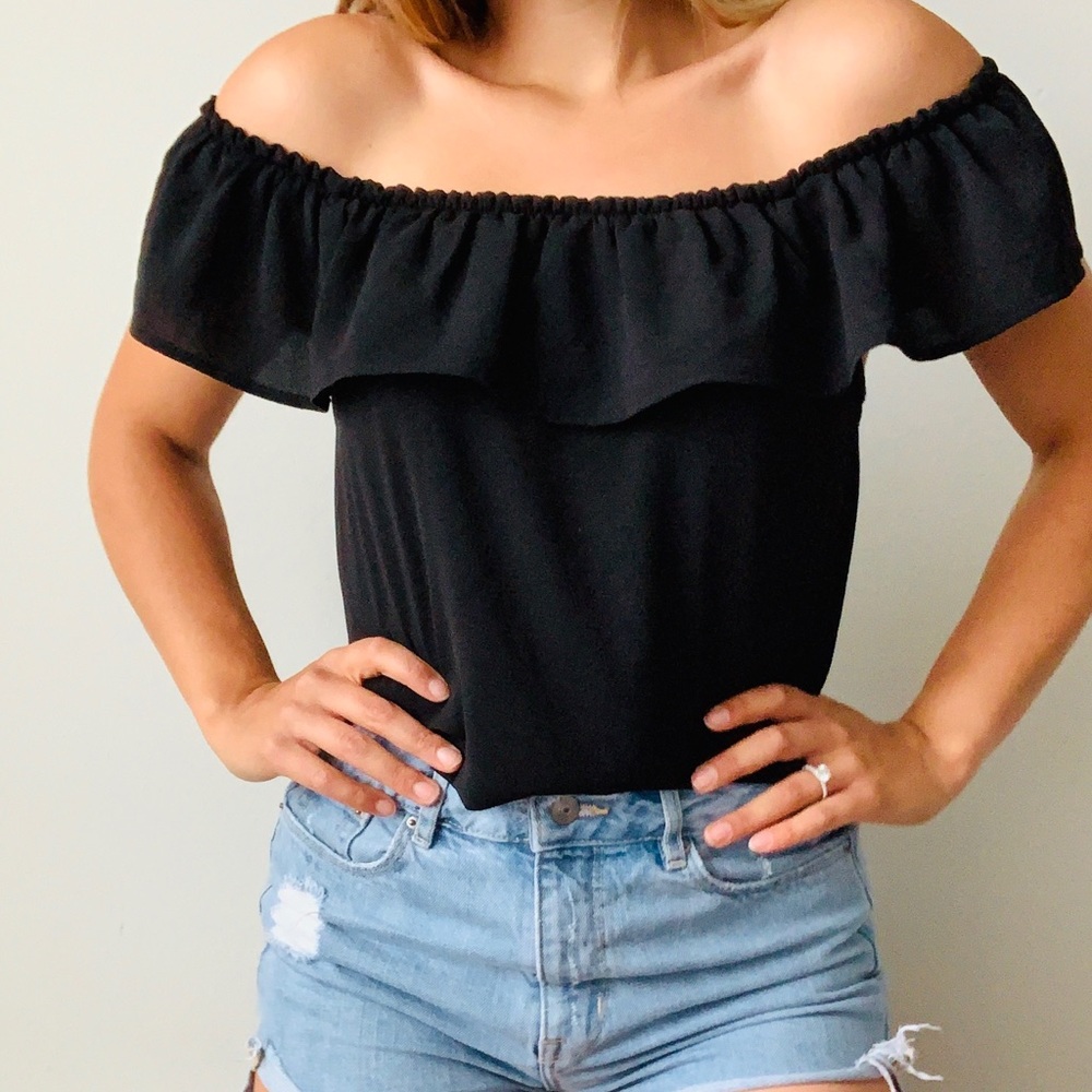 Monteau Off Shoulder Frilly Flowy Ruffled Back Top